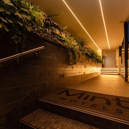 Mint Hotel 84 On Katherine Johannesburg Bagian luar foto