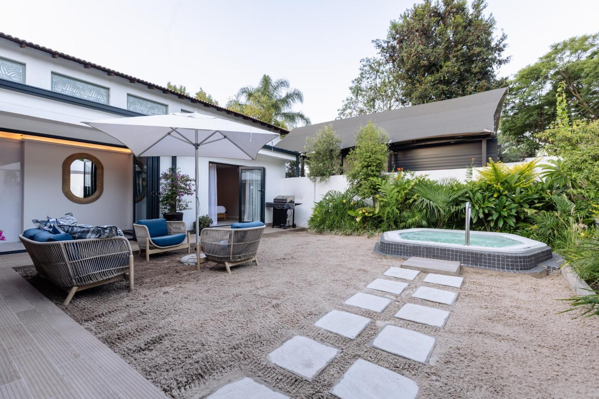 Mint Hotel 84 On Katherine Johannesburg Bagian luar foto