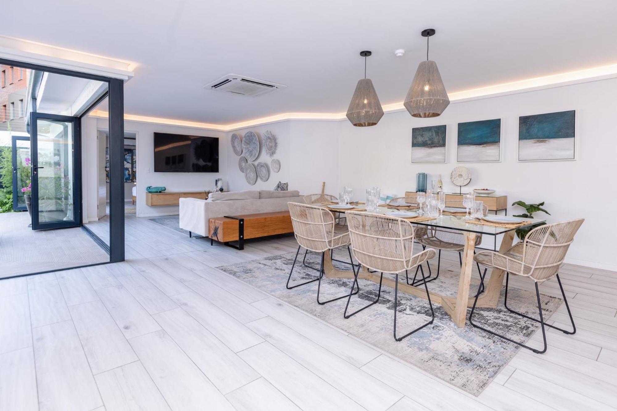 Mint Hotel 84 On Katherine Johannesburg Bagian luar foto