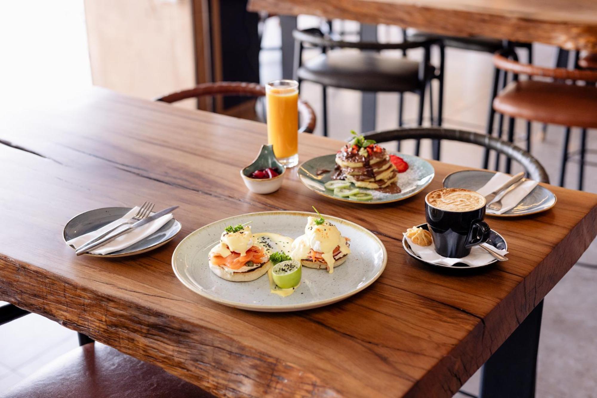 Mint Hotel 84 On Katherine Johannesburg Bagian luar foto