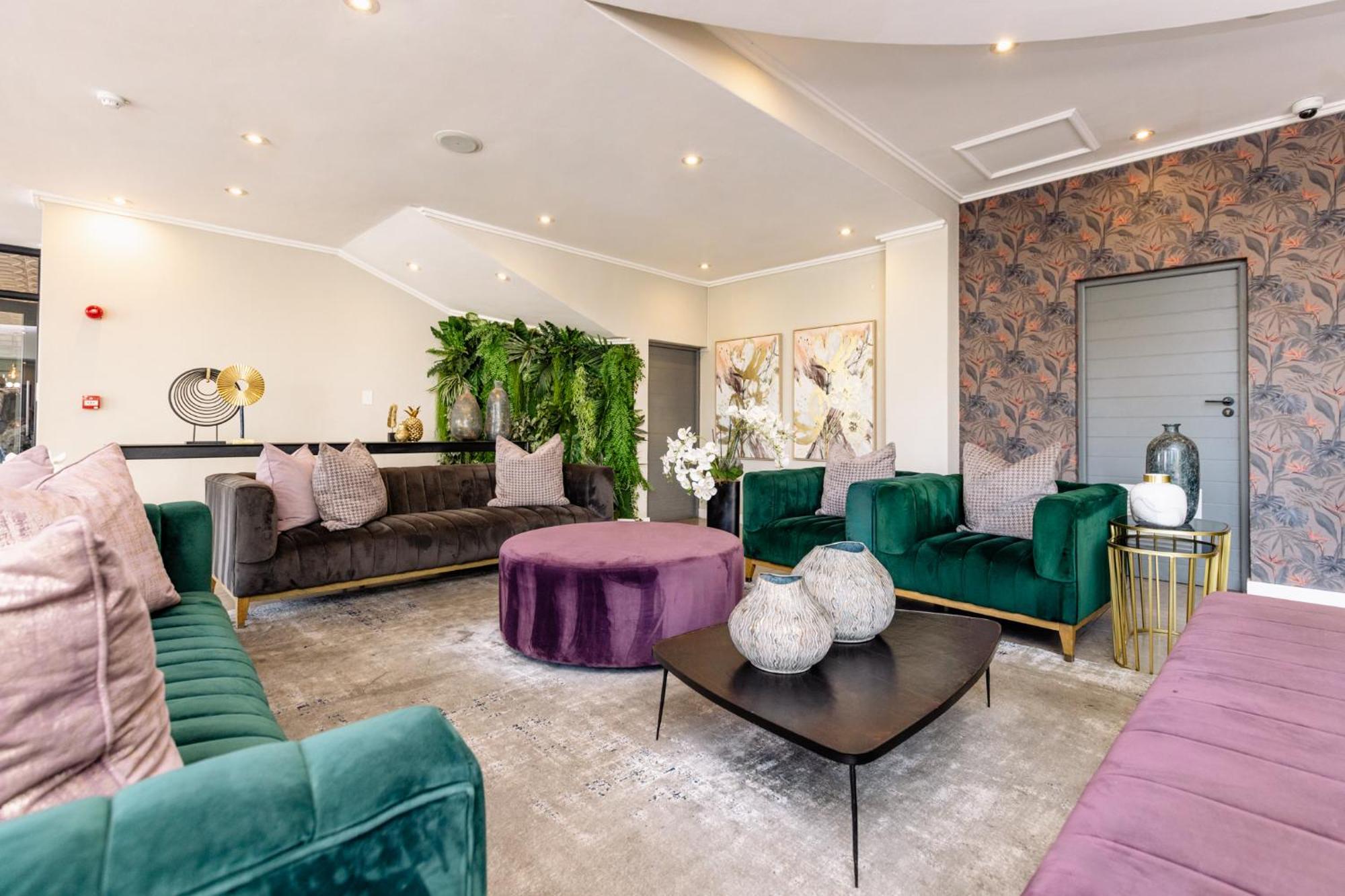 Mint Hotel 84 On Katherine Johannesburg Bagian luar foto